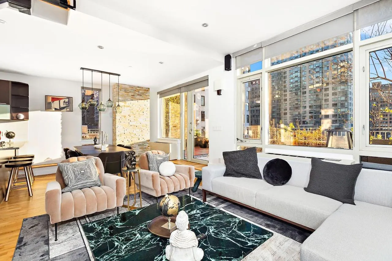 アパート Luxurious 4 Bedroom Penthouse ニューヨーク
