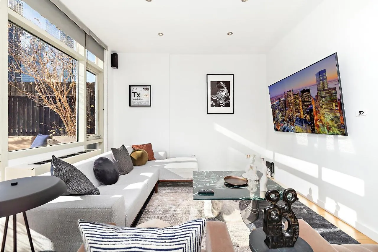アパート Luxurious 4 Bedroom Penthouse ニューヨーク